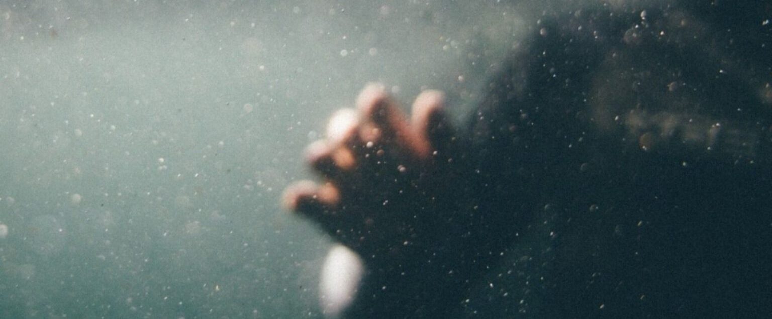 В озері на Львівщині знайшли тіло потопельниці