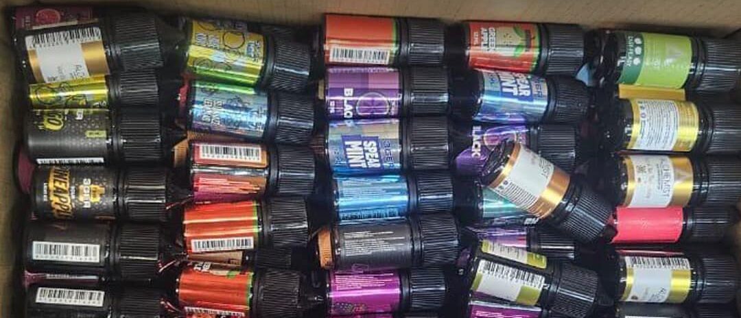 Детективи викрили у Львові нелегальну мережу з продажу електронних сигарет