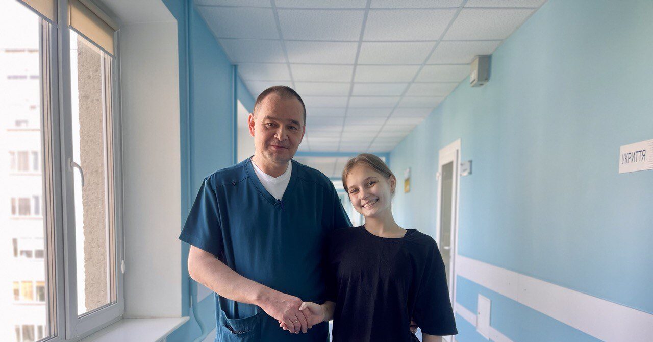 У Львові лікарі врятували 18-річну дівчину з 6-кілограмовою пухлиною