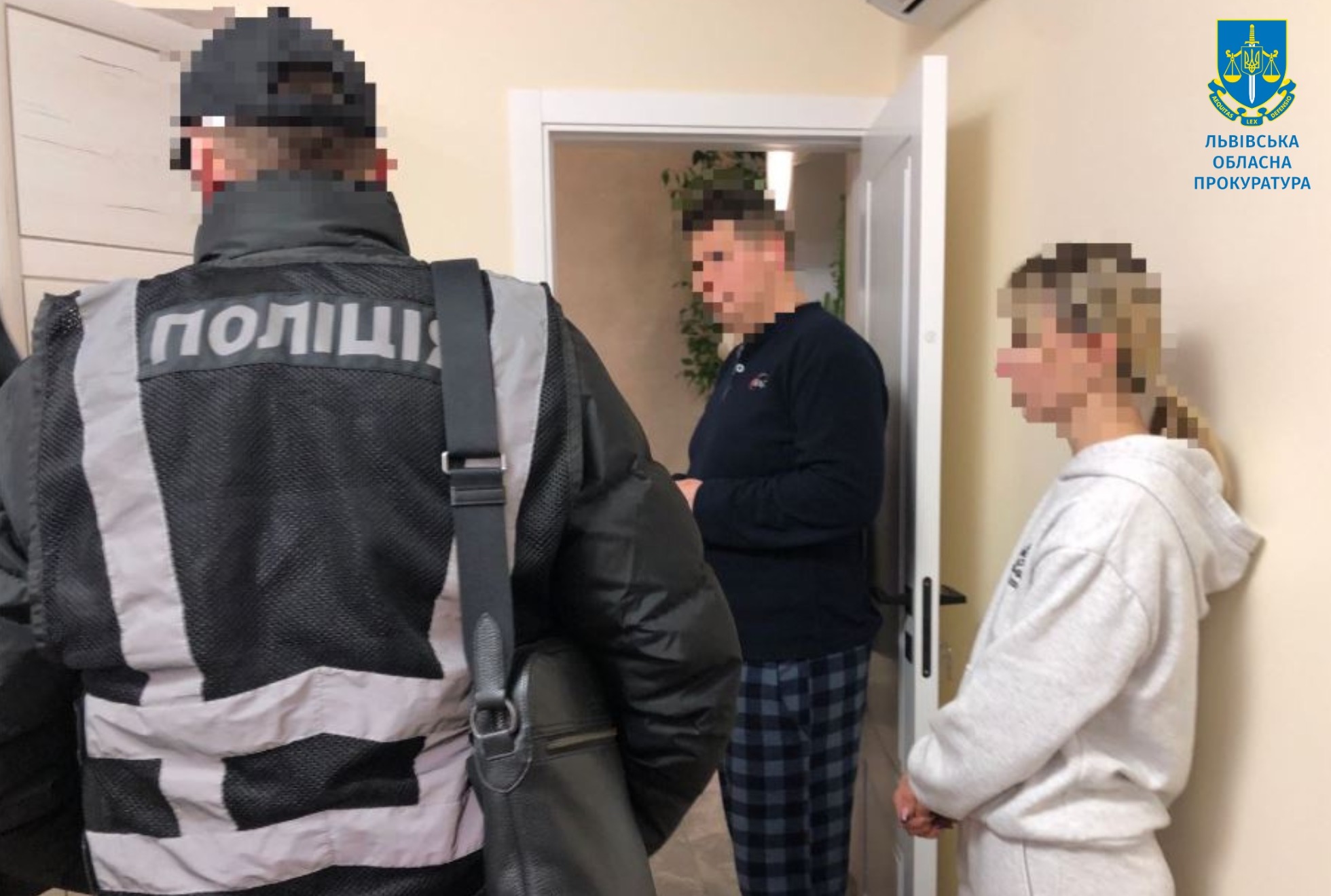 Банківських працівників Самбора судитимуть за незаконне перевипускання карток клієнтів​