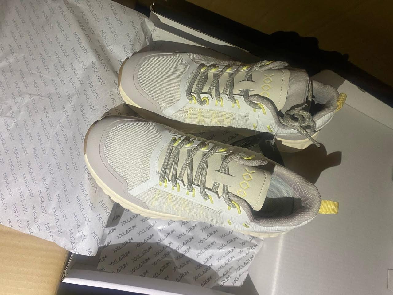 На кордоні з Польщею митники виявили приховану партію взуття вартістю 500 тисяч гривень