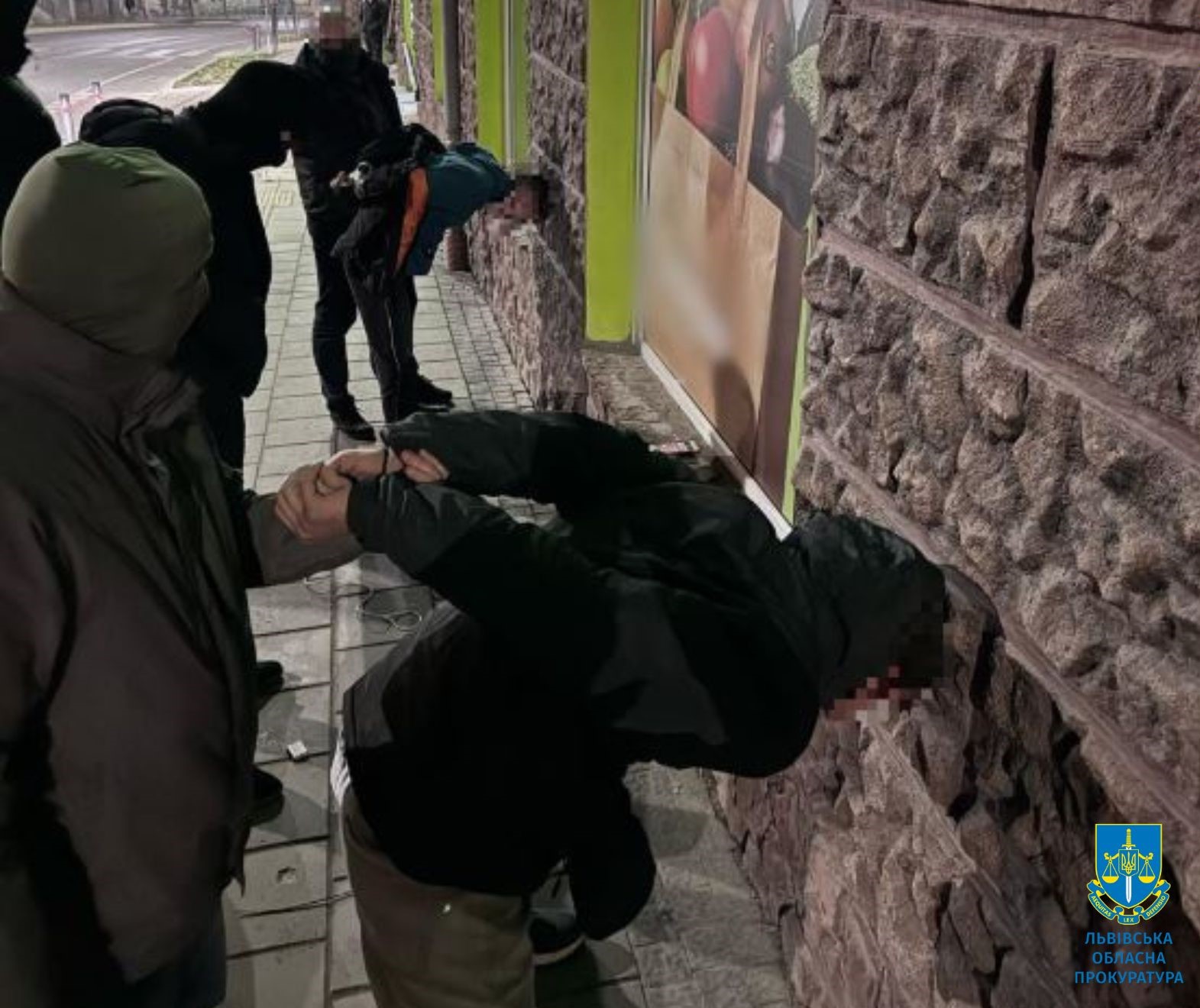 У Львові викрили двох чоловіків, які планували підірвати автівку для ЗСУ