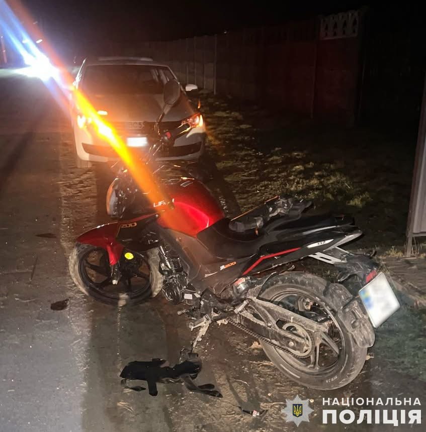 На Яворівщині 19-річний мотоцикліст збив пішохода