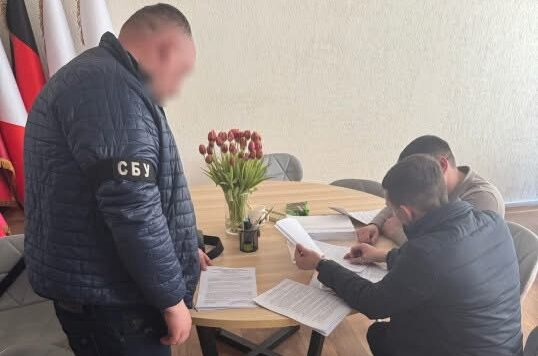 Збитки на понад 1,8 млн грн під час закупівлі дронів та РЕБ для ЗСУ: на Львівщині викрили заступника голови сільради