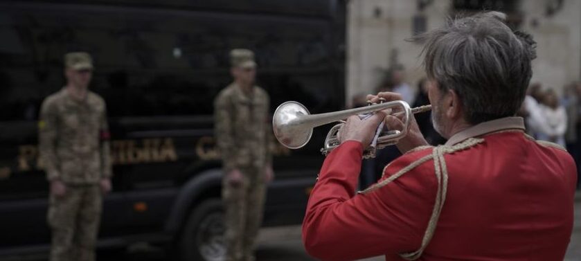 З Героями Тарасом Кожаном і Василем Кузем сьогодні прощаються у Львові
