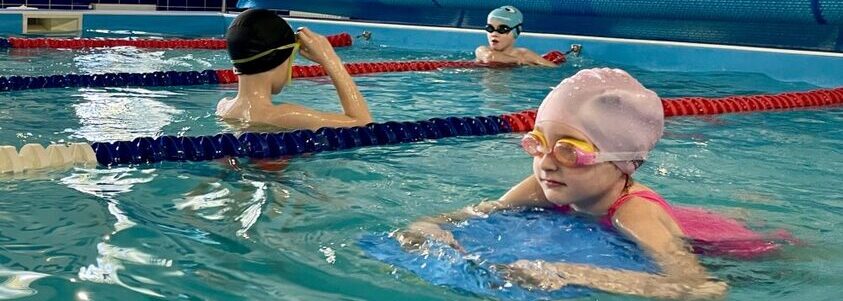 На канікулах львівські учні зможуть безкоштовно відвідувати шкільні басейни