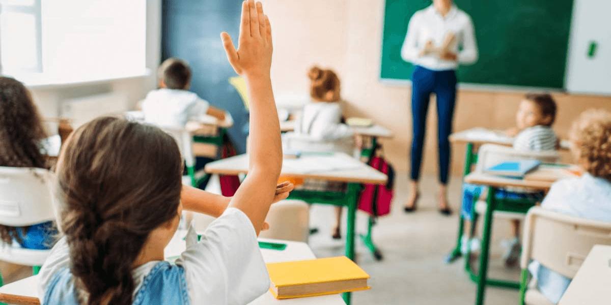 На Львівщині завершився карантин: чи всі школи області повернулися до очного навчання