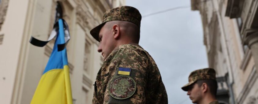 Сьогодні у Львові в останню путь проведуть Героїв Ігоря Волинця і Сергія Висоцького