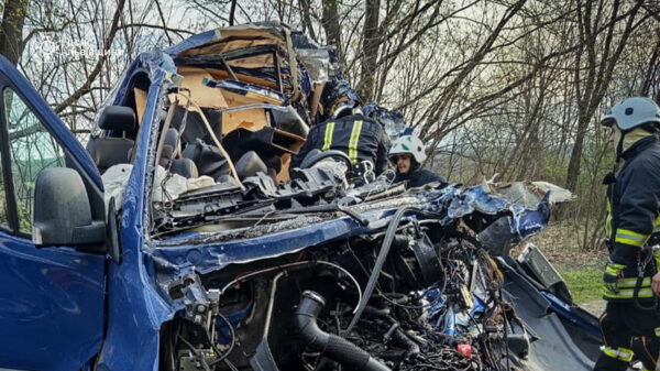 Внаслідок ДТП у Яворівському районі рятувальники деблокували двох травмованих і двох загиблих