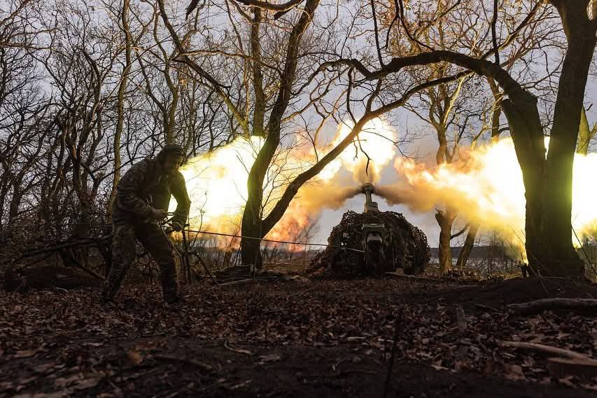 Втрати ворога: напередодні оборонці знищили 1 420 російських вояків та 3 танки