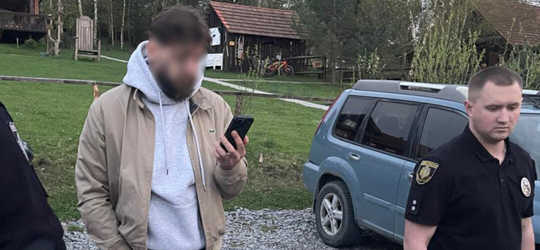 На базі відпочинку біля Львова 29-річний чоловік стріляв у двох людей