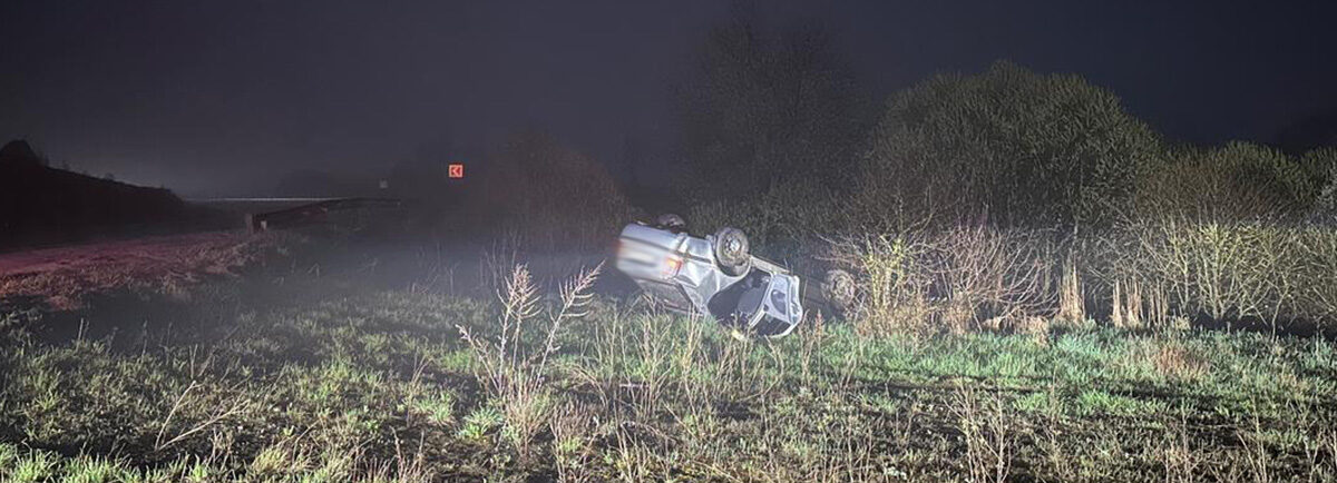 Внаслідок ДТП на Львівщині травмовані двоє пасажирів легковика