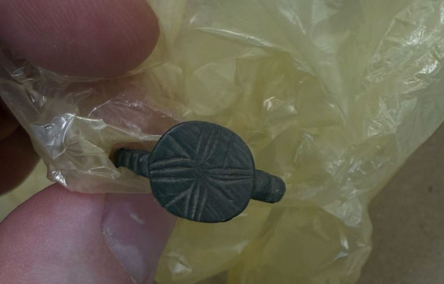 Львівські митники вилучили стародавні персні, які хотіли вивезти за кордон