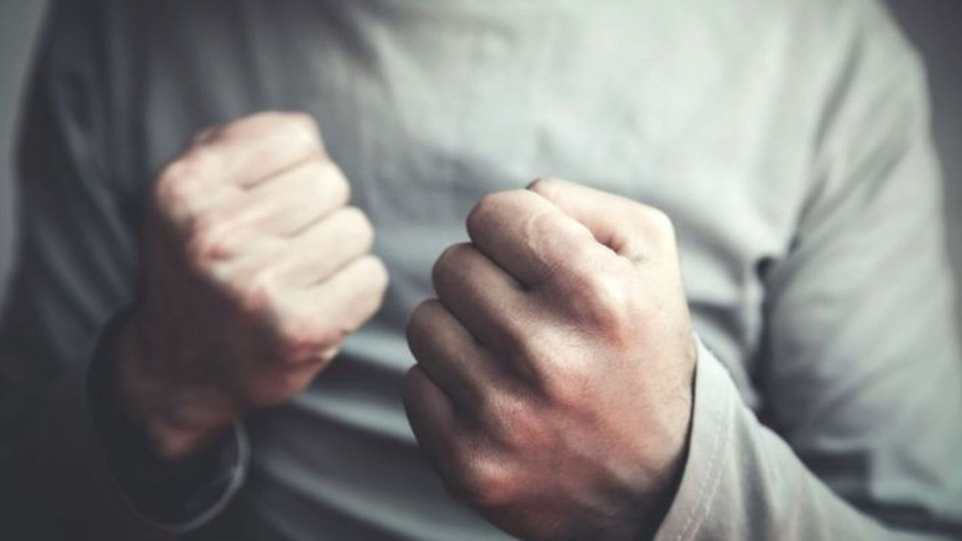 На Львівщині 47-річного чоловіка оштрафували за побиття 13-річного школяра