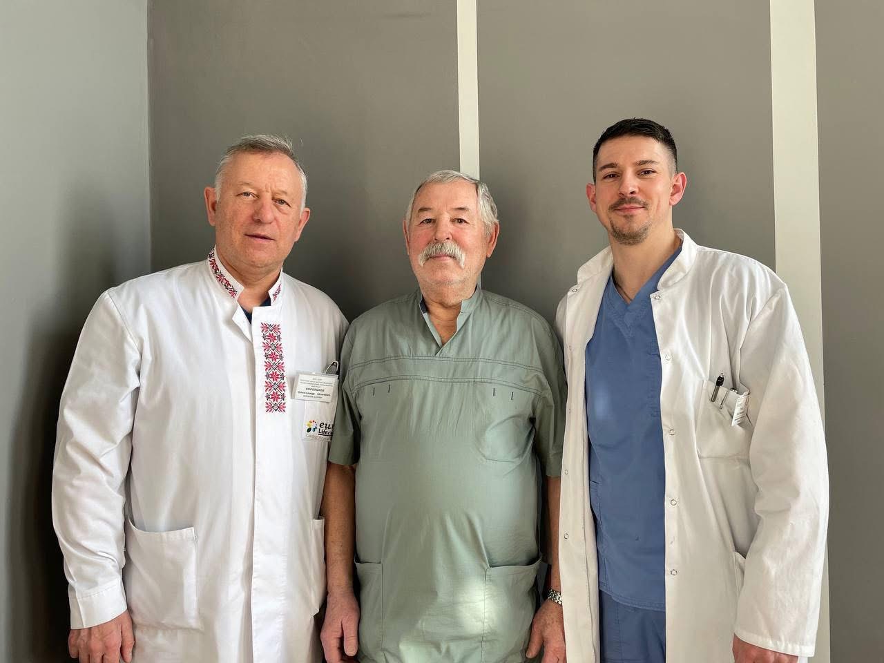 На Львівщині лікарі врятували дитинство 10-річному хлопчику з рідкісною кістковою патологією