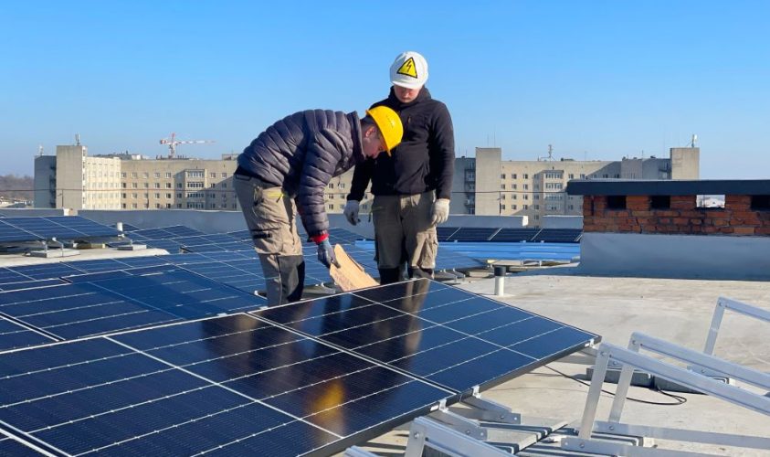 У Львові реалізують масштабні проєкти із встановлення сонячних електростанцій