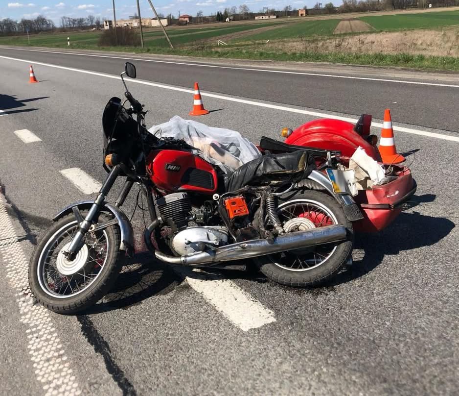 У ДТП з автобусом на Золочівщині загинув мотоцикліст