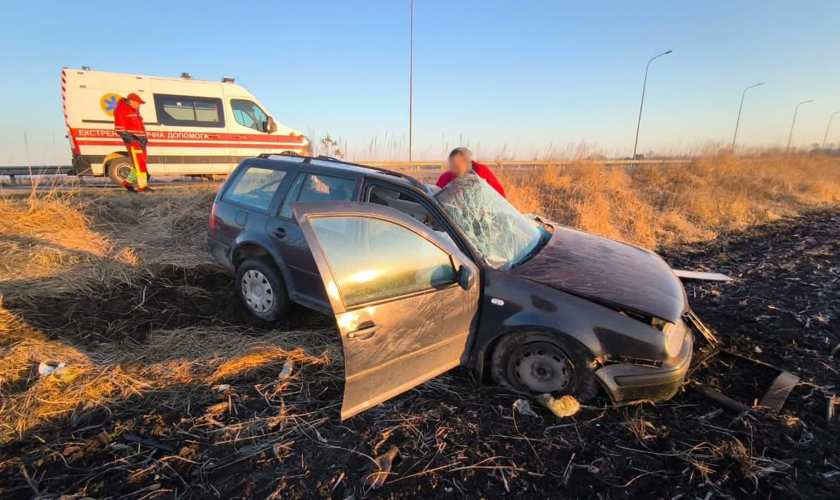 Поблизу Щирця у ДТП з вантажівкою загинув водій легковика
