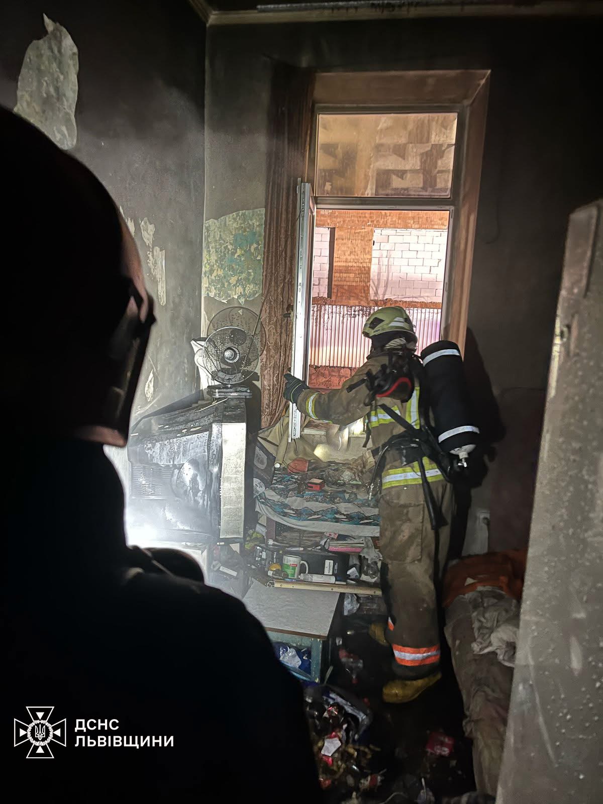 У Львові внаслідок пожежі у квартирі загинув 46-річний чоловік