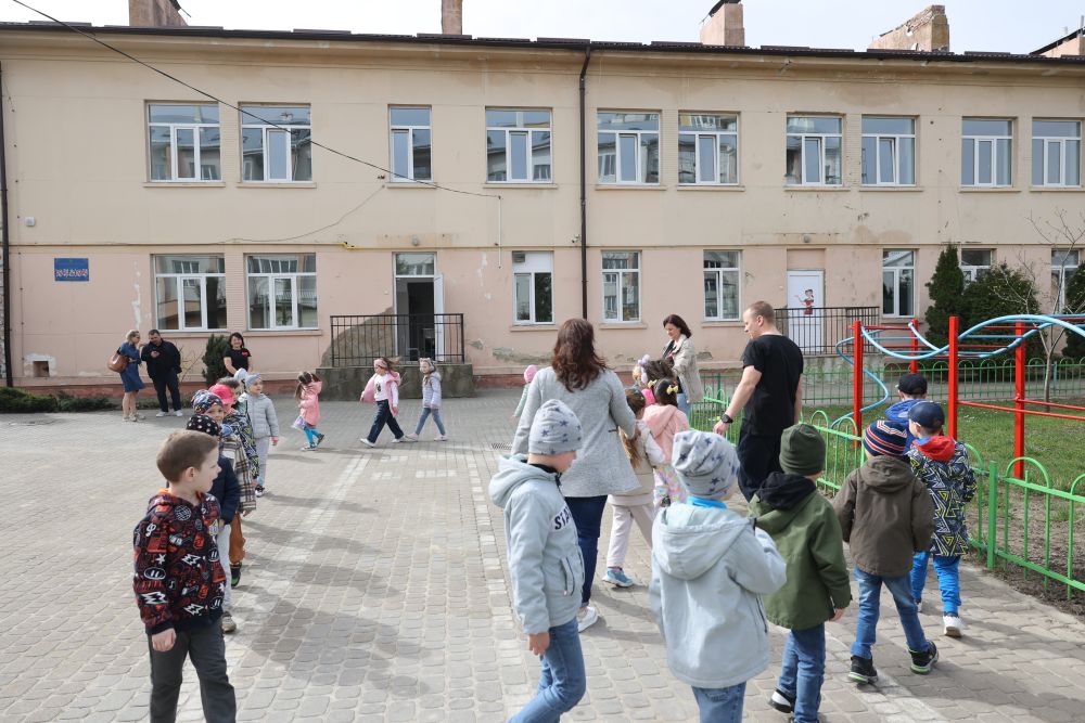 У Львові шестеро вихованців дитсадка госпіталізовані з кишковою інфекцією