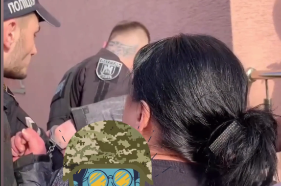 На Сихові сталась сутичка між поліцією, військовими та цивільними: деталі