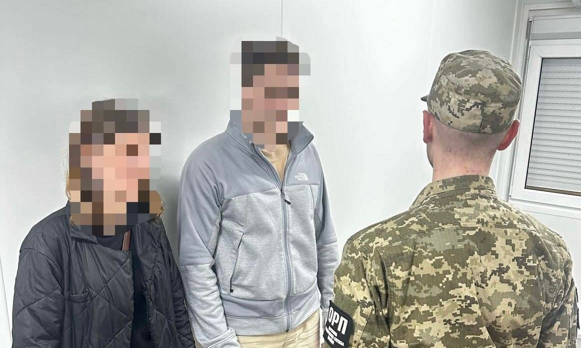 До Німеччини на медичне обстеження: у ПП «Краківець» зупинили псевдоподружжя з Житомира