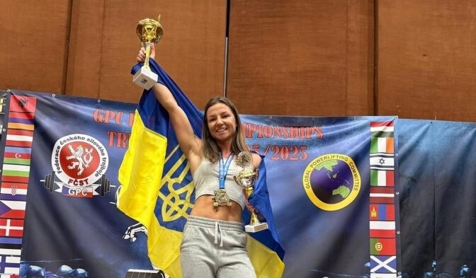 Спортсменка з Шептицького перемогла на змаганнях у Чехії з пауерліфтингу