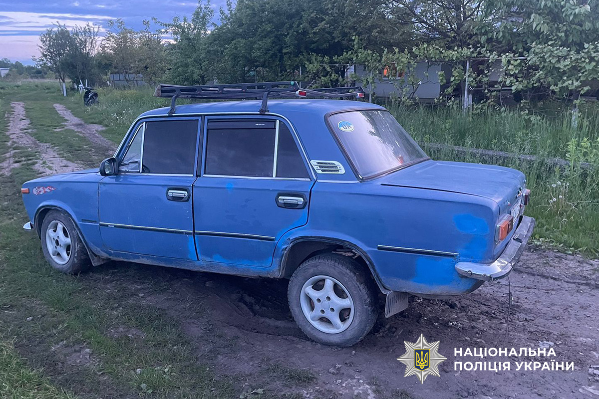 У селі на Стрийщині мопед з 13-річною водійкою зіткнувся з автомобілем ВАЗ: двоє травмованих