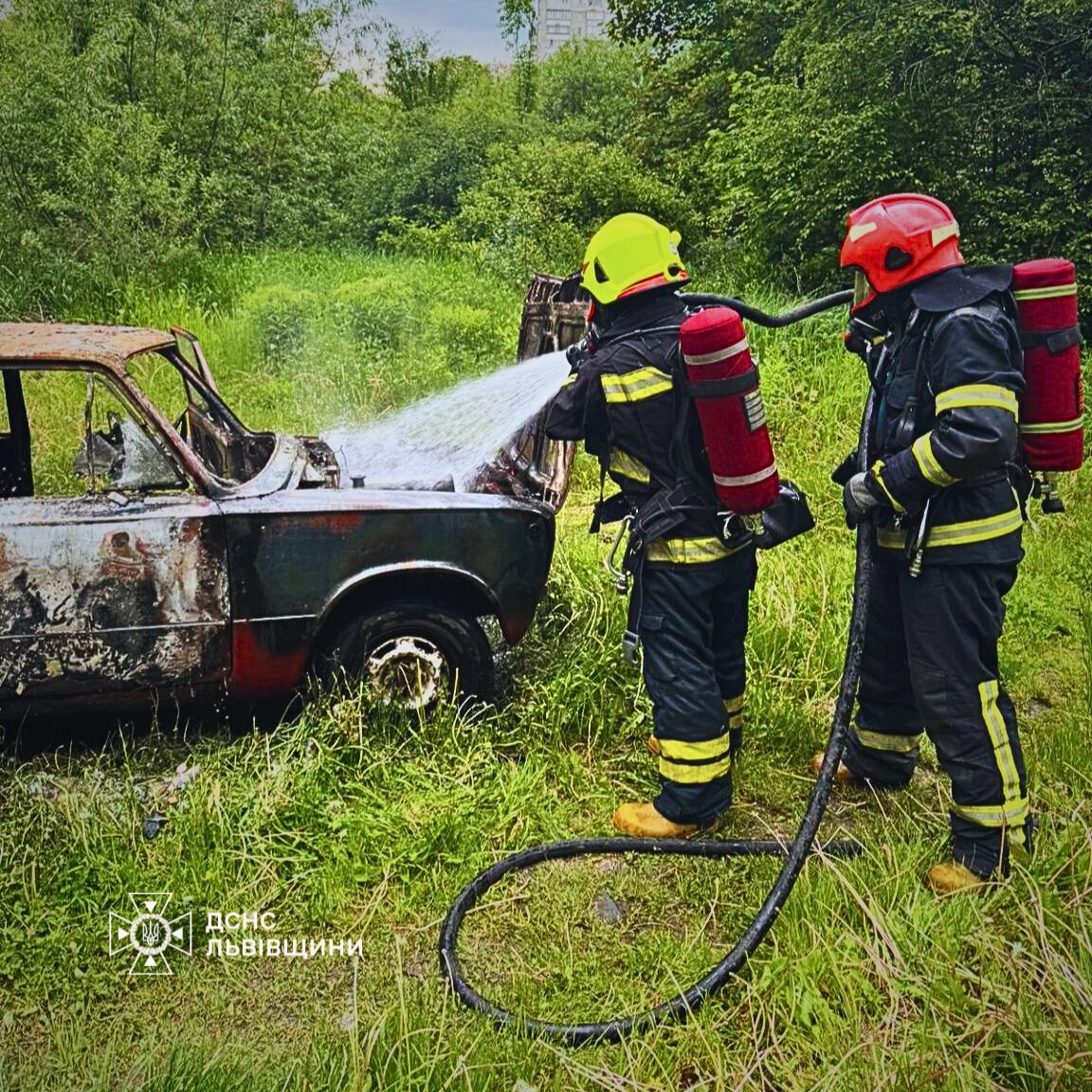 На території гаражного кооперативу у Львові згорів «ВАЗ»