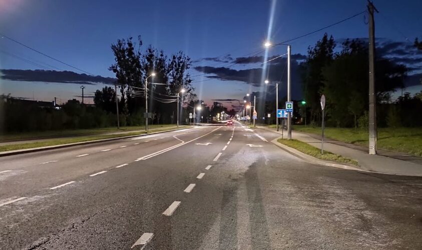На вулиці Богданівській встановили 89 нових ламп вуличного освітлення