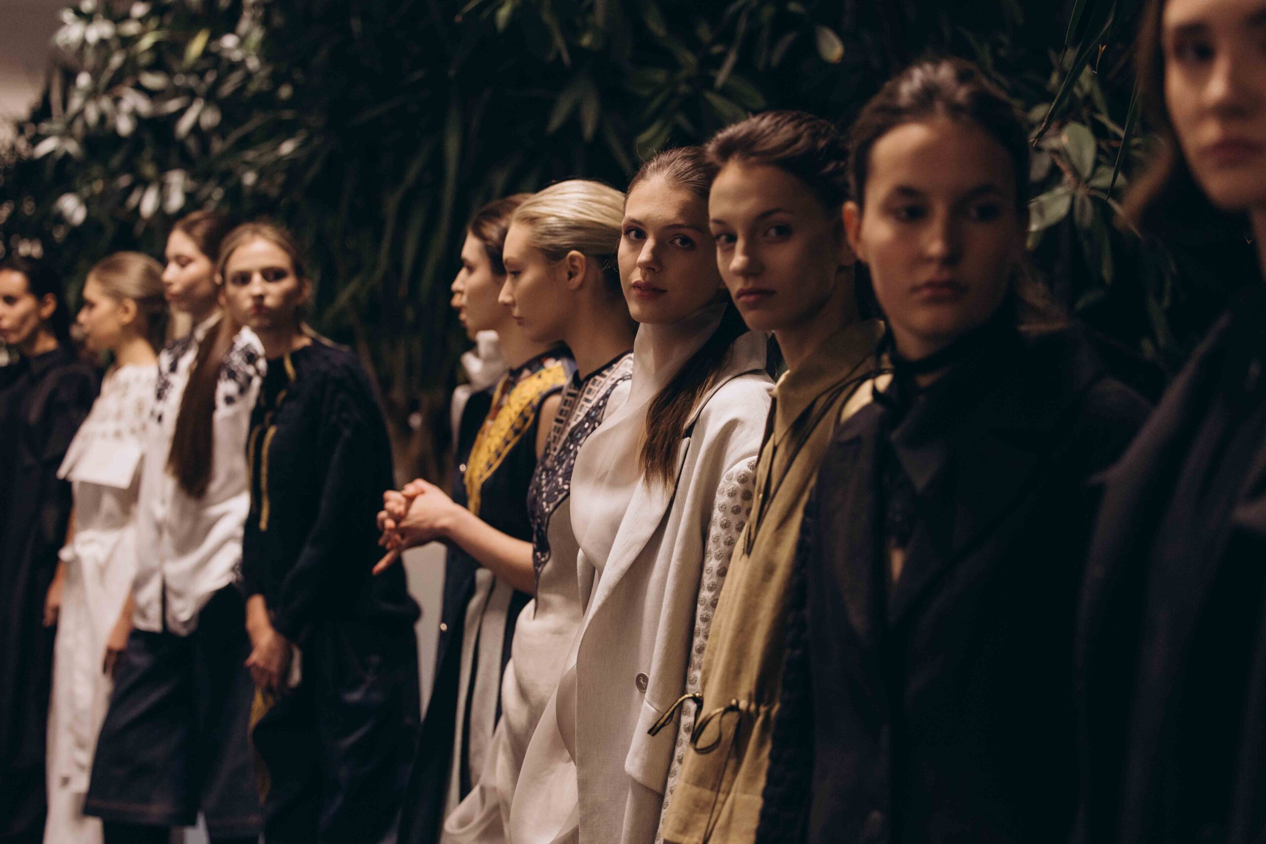 В рамках Lviv Fashion Week було зібрано понад 350 тисяч гривень для ЗСУ