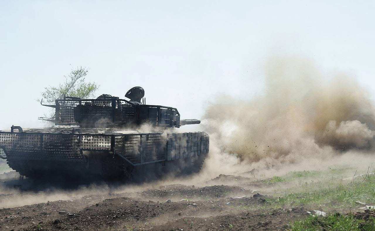 Втрати ворога: більше 1300 росіян знищили ЗСУ за минулу добу