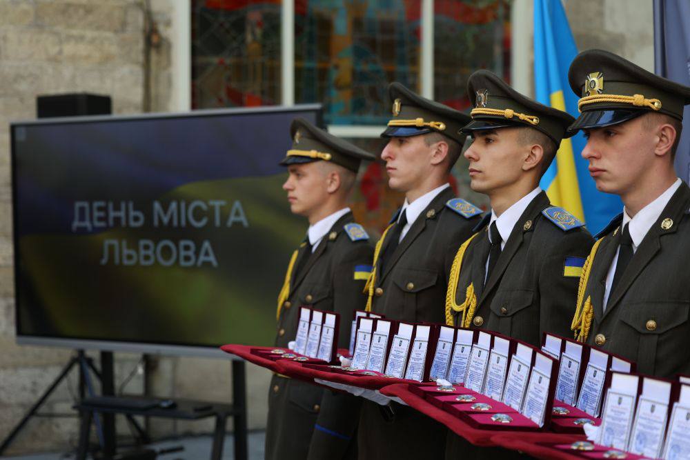 30 Захисників зі Львівщини посмертно нагородили «Почесним знаком Святого Юрія»