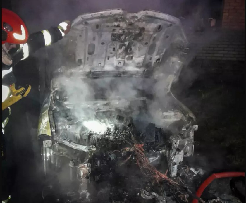 У Львові згорів автомобіль