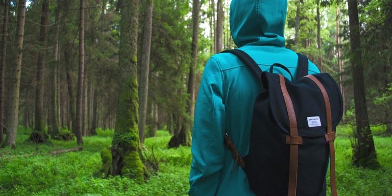 Пішов по гриби — загубився в лісі: біля Дублян патрульні врятували чоловіка