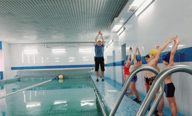 Школярі Львова влітку можуть безкоштовно займатися плаваннями: необхідно зареєструватися