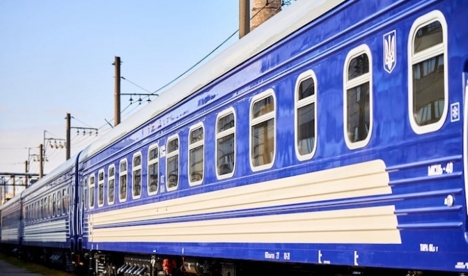 Укрзалізниця призначила додаткові поїзди до популярних напрямків: перелік