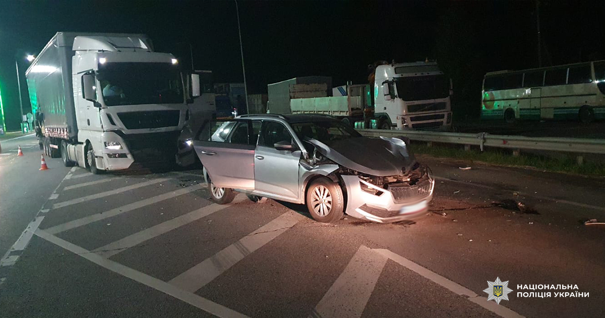 ДТП у Пасіках-Зубрицьких: водійка Škoda у важкому стані