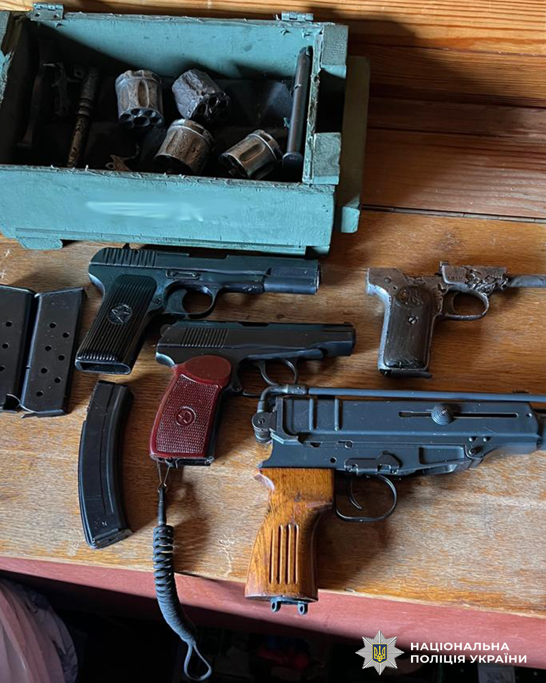 Відправляв поштою: на Львівщині викрили чоловіка, який торгував зброєю