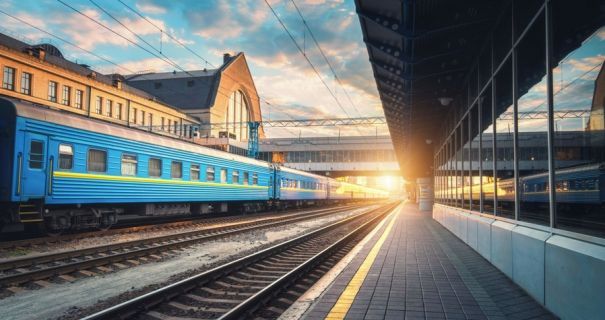 Укрзалізниця запускає 18 літніх поїздів: нові маршрути, графік та сполучення зі Львовом