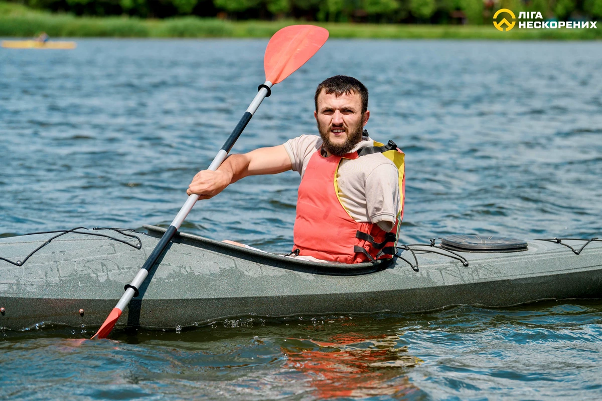 Для військових ветеранів на Львівщині провели відкрите тренування з веслування