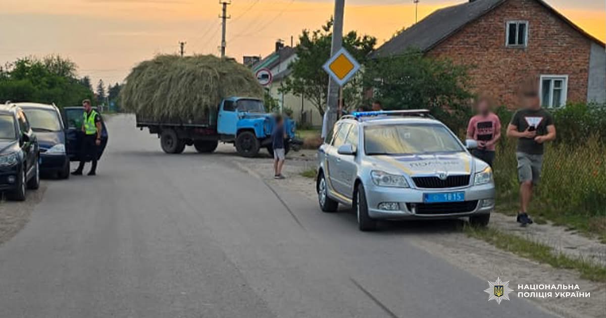 У Шептицькому районі внаслідок аварії з вантажівкою травмований 15-річний мотоцикліст