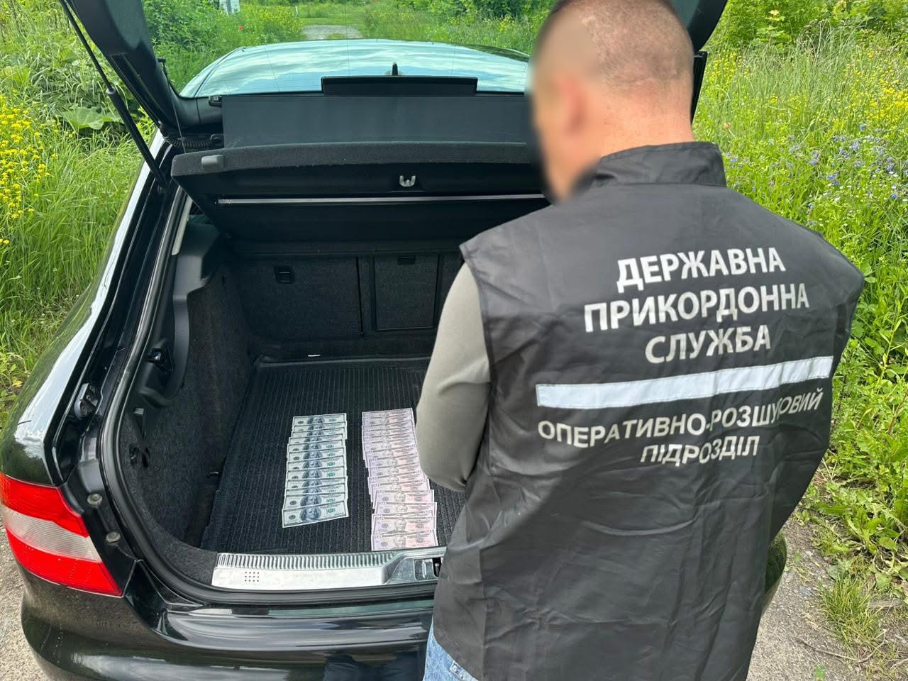 Намагався внести ухилянтів до системи «Шлях»: затримали 37-річного мешканця Львівщини