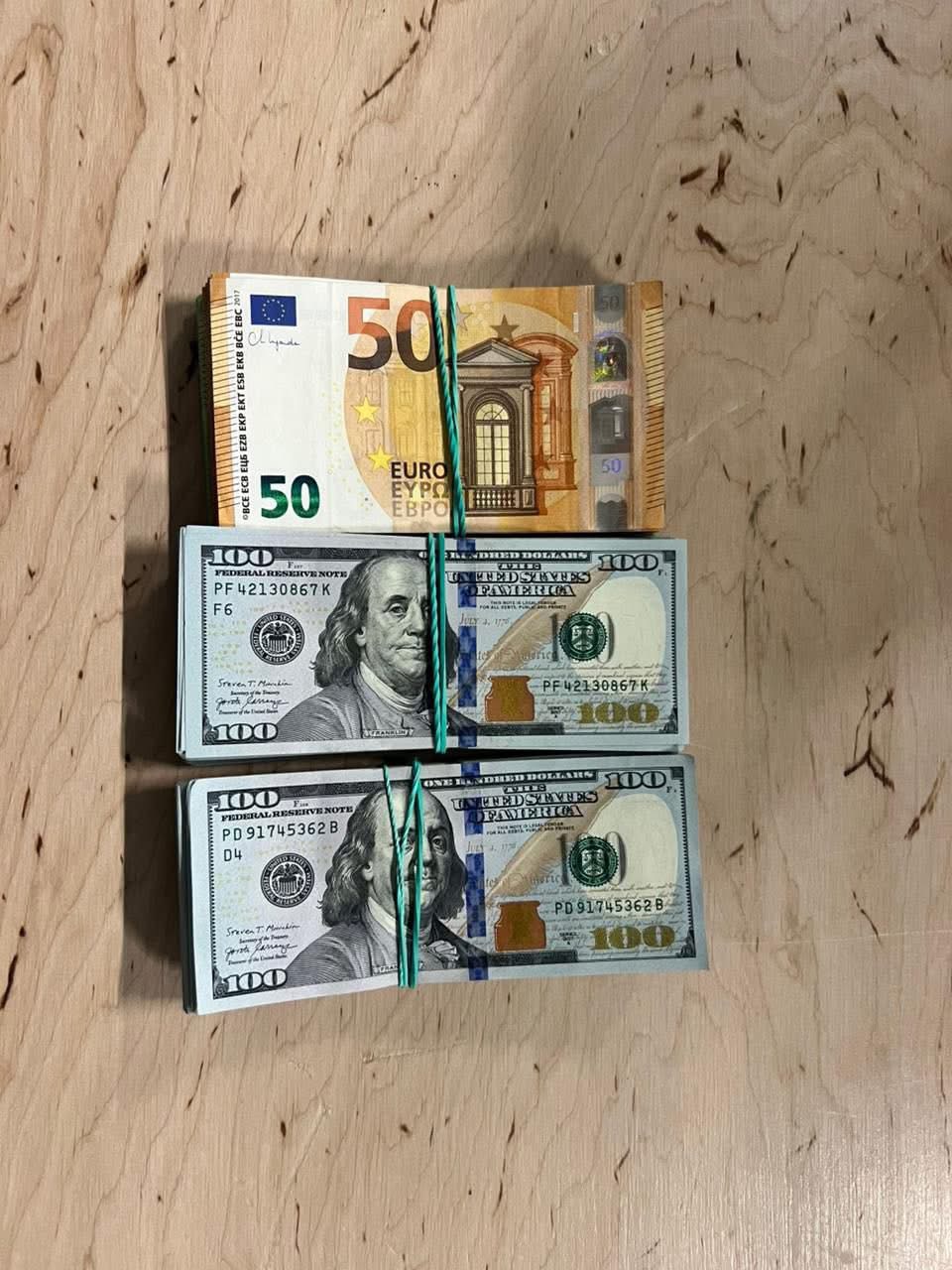 1,3 млн гривень у валюті намагався вивезти через ПП «Нижанковичі» 40-річний харківʼянин