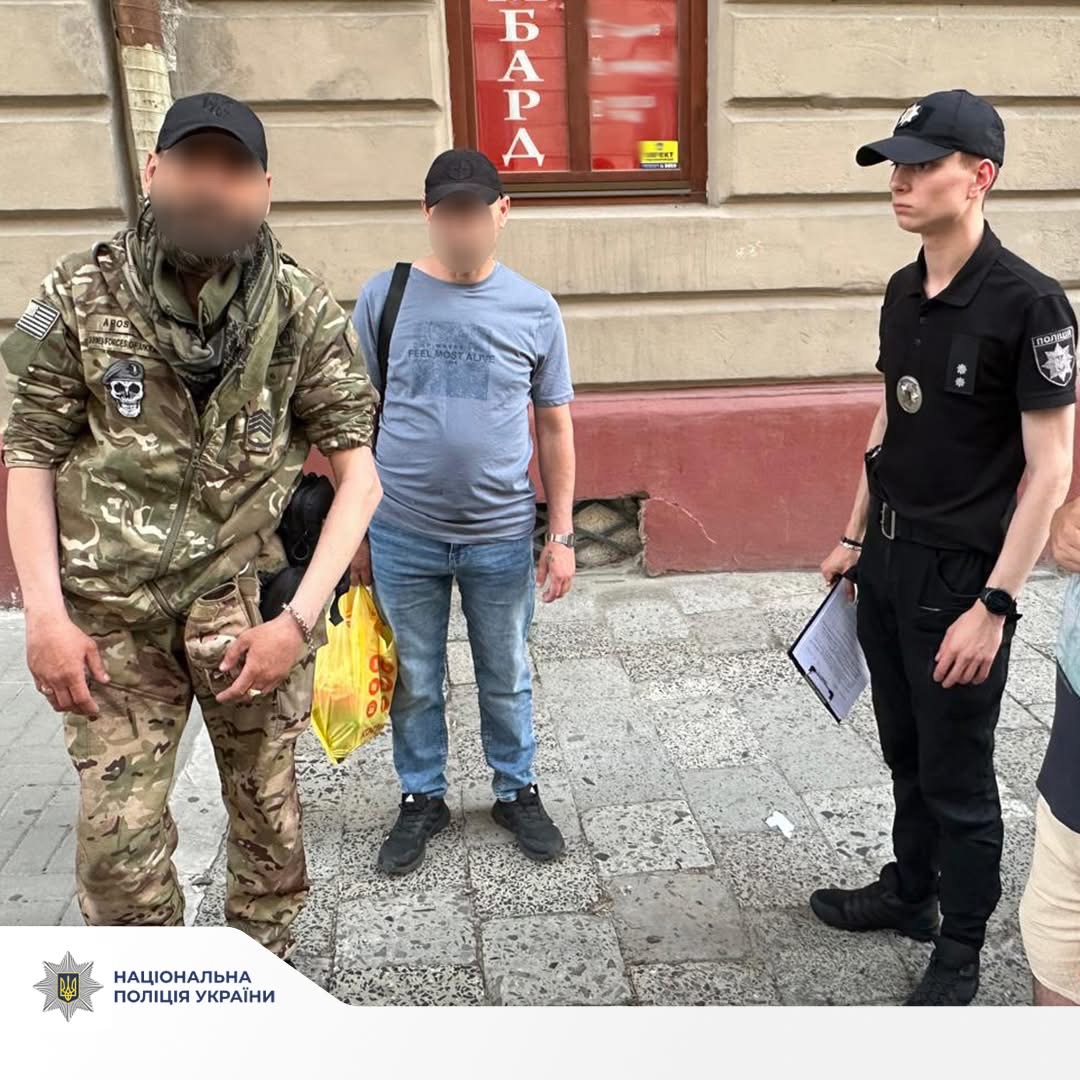 Видавав себе за військовослужбовця, який втратив руку: на Львівщині судитимуть шахрая