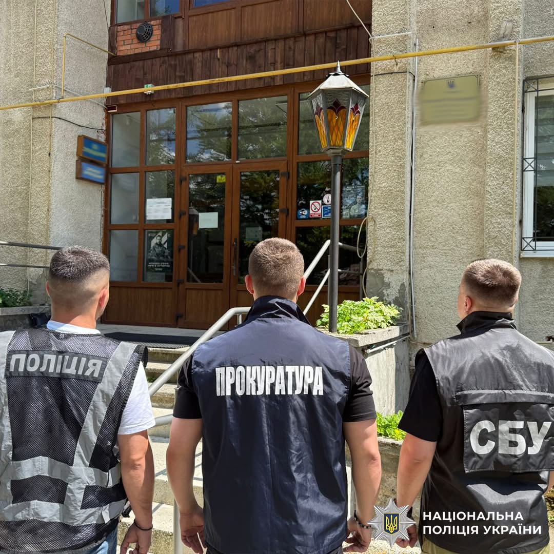 Обіцяв вплинути на рішення сільради: на Львівщині депутат вимагав хабар