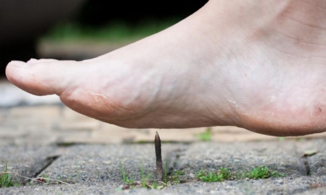 У Львові госпіталізували чоловіка з підозрою на правець