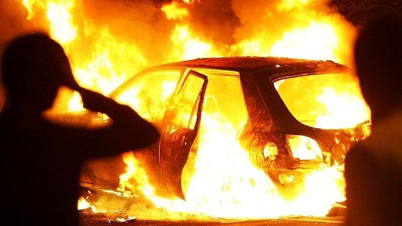 Замовлення з-за ґрат: у Львові зірвали підпал авто військових і поліцейських
