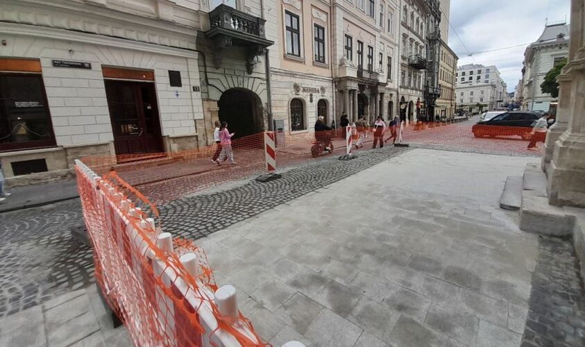 Біля Гарнізонного храму роблять простір доступнішим: на 4 дні перекриють прохід через пасаж Андреоллі