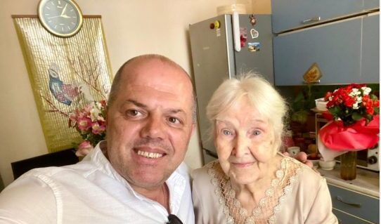 У Львів привітали довгожительку Євфросинію Тарасову, яка відзначила свій 103-тій день народження